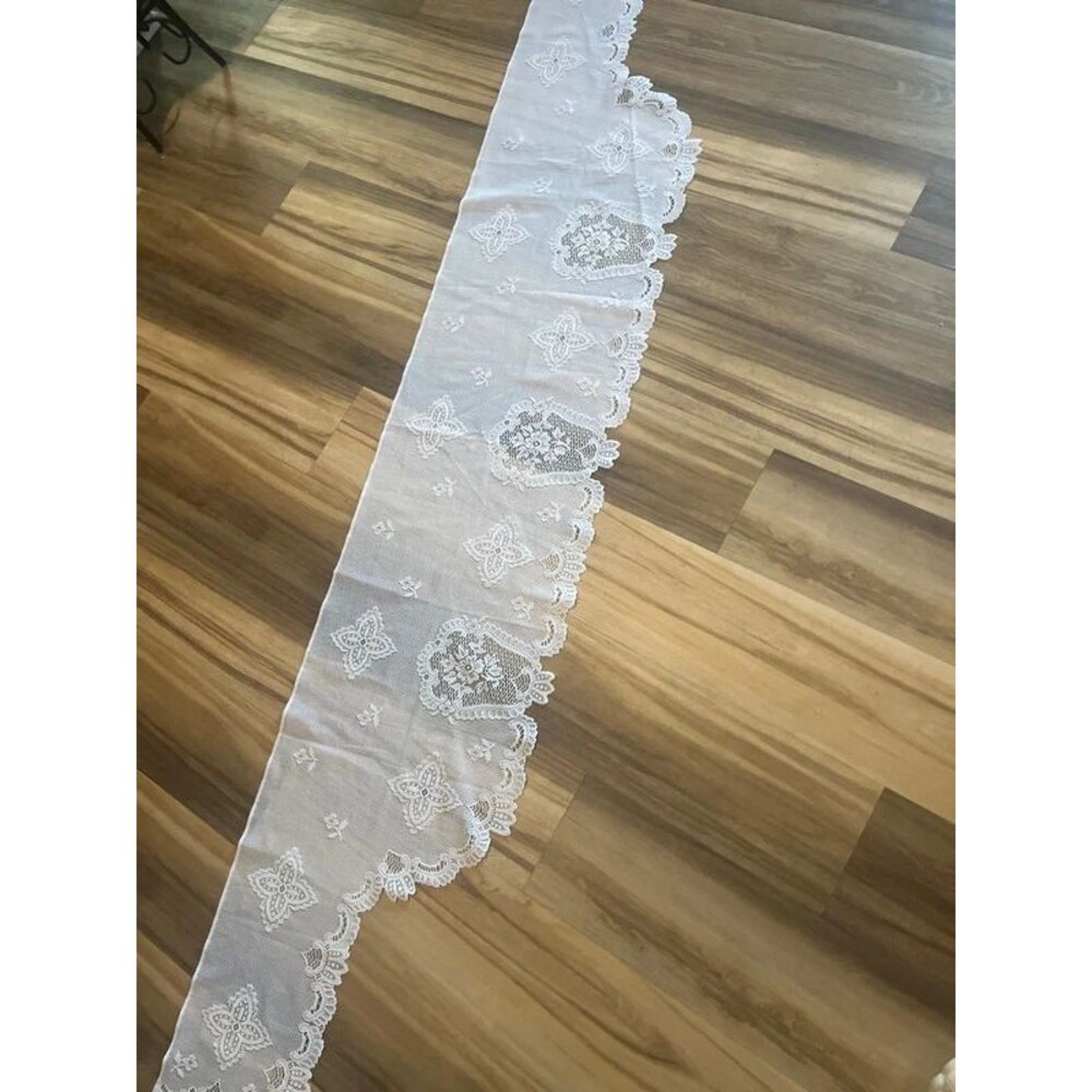 White lace table runner 90"